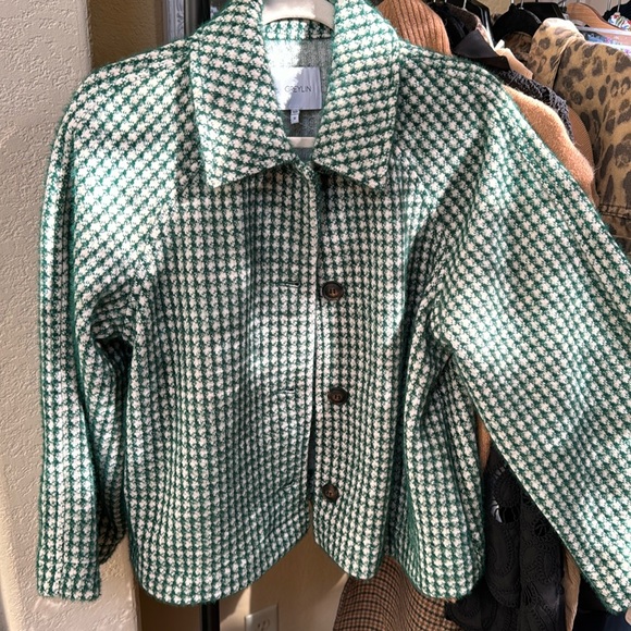 Anthropologie Jackets & Blazers - Cute swing jacket- houndstooth- green and white